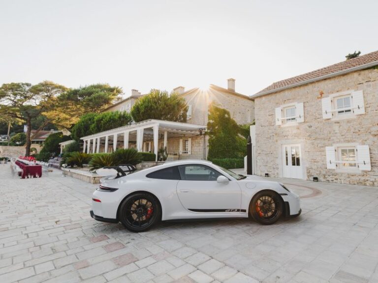 Porsche x Lazure – Recharge your summer Ljeto u znaku luksuza i performansi