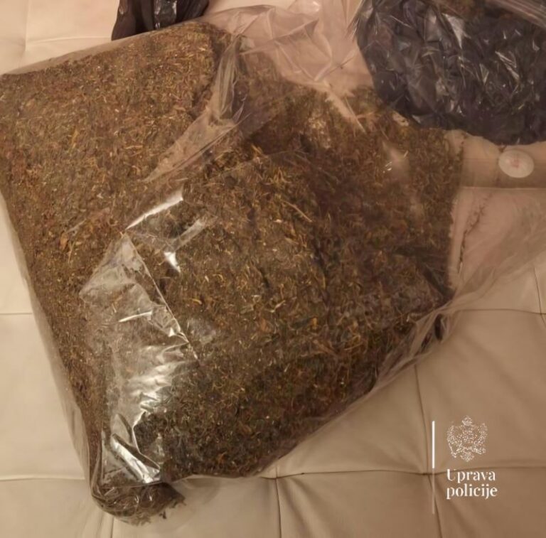 U Herceg Novom pronađena torba sa pet kilograma marihuane