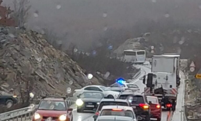 Autobus sa fudbalerima Igala učestvovao u saobraćajnoj nesreći kod Nikšića