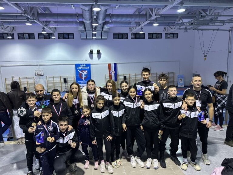 Karatisti “Shotakan tima” sa 16 medalja u Splitu