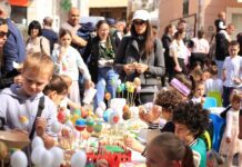 Vaskršnja čarolija donijela radost na prepunom novskom trgu