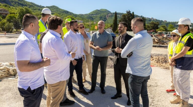 Radulović: Bulevar Tivat-Jaz sa dva sloja afalta
