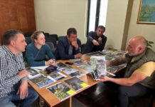 Sastanak lokalne uprave i MZ Herceg Novi: U fokusu uređenje javnih površina i komunalna pitanja u Starom gradu