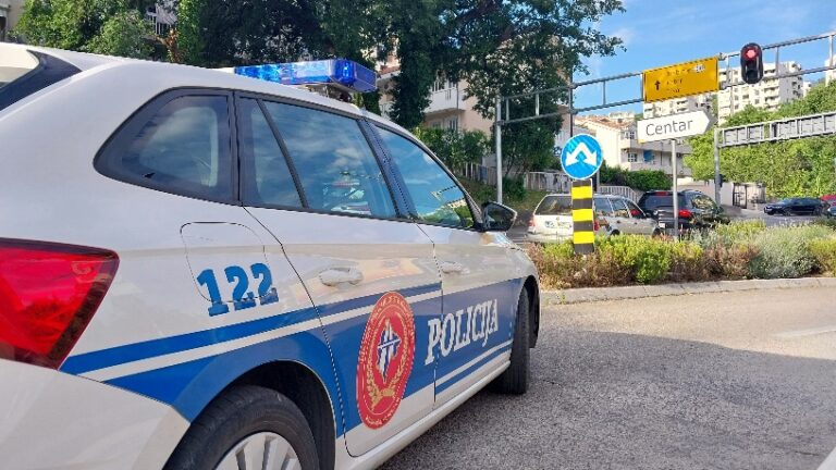 Hercegnovska policija lišila slobode oca maloljetnog sina istog dana kada je prijavljen za obljubu  