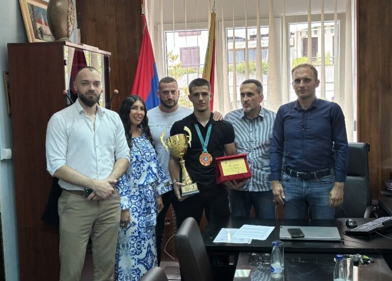 Prijem za svjetskog šampiona: Gzim Prelvukaj u Opštini Herceg Novi