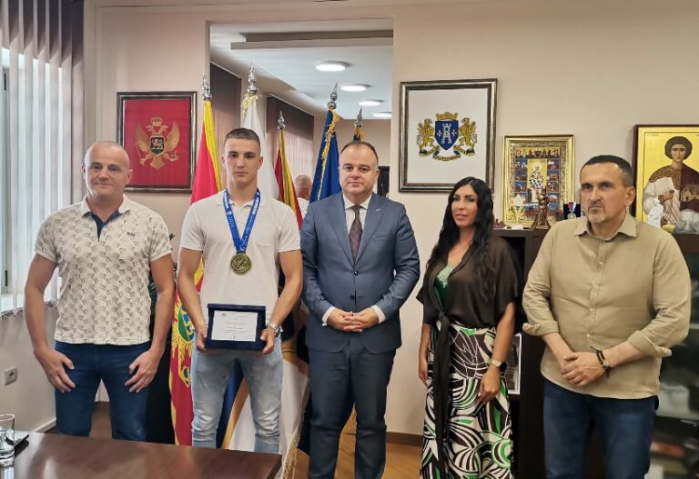 Prijem za Nemanju Mikulića povodom bronze sa Evropskog prvenstva: Ponos kluba, grada i države