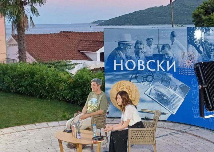 IMG-6cad03ac5c2a34012e434241f8b16bd3-V