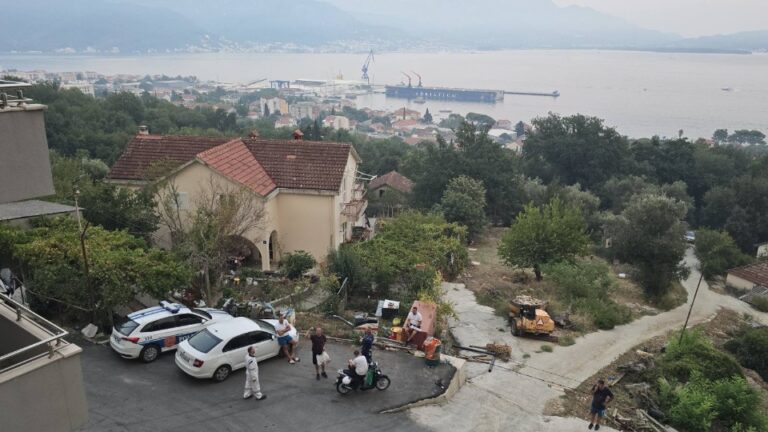 Požari “zauzdani”, prsnula i kiša, vatrogasci malo predahnuli